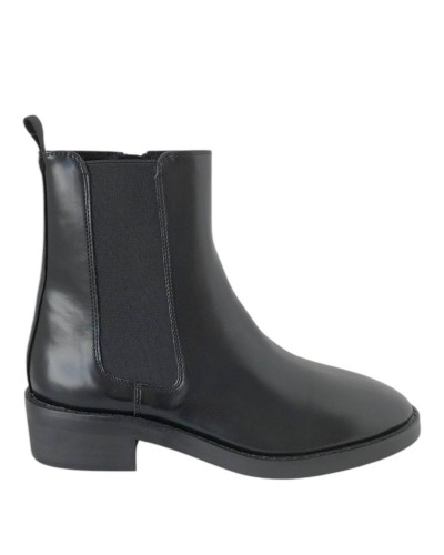 BOTIN CORINA CHELSEA ANTE