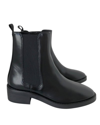 BOTIN CORINA CHELSEA ANTE