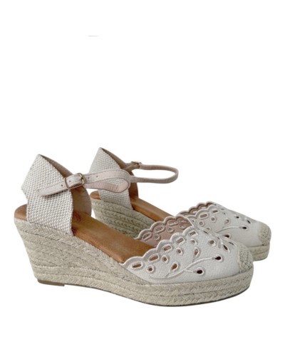 SANDALIAS DE CUÑA ESPARTO BORDADAS