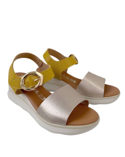 SANDALIA CUÑA VELCRO PIEL HEBILLA