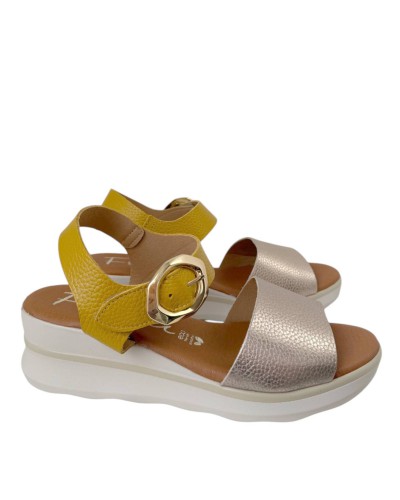 SANDALIA CUÑA VELCRO PIEL HEBILLA